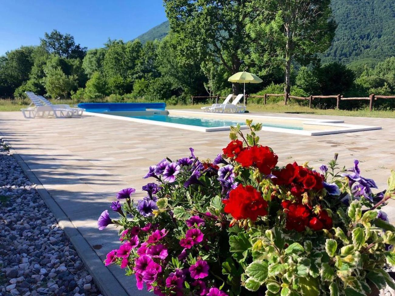 Bungalows Rizvan City Brusane Екстер'єр фото