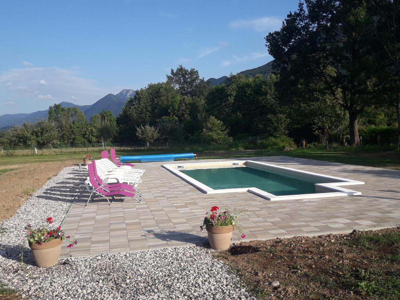 Bungalows Rizvan City Brusane Екстер'єр фото